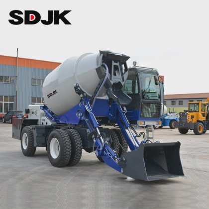 JKM3500 ミニ移動式自動積載コンクリートミキサトラックセメントミキサ ポンプ価格携帯型ディーゼル自動装填コンクリートミキサー工場価格 販売のため