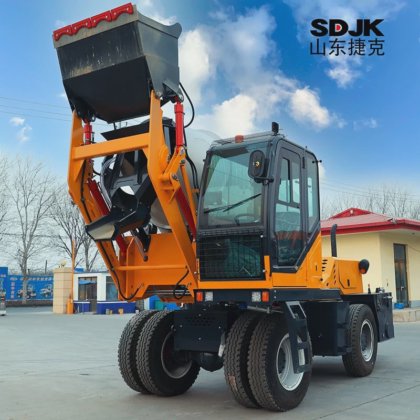 JKM3500 ミニ移動式自動積載コンクリートミキサトラックセメントミキサ ポンプ価格携帯型ディーゼル自動装填コンクリートミキサー工場価格 販売のため