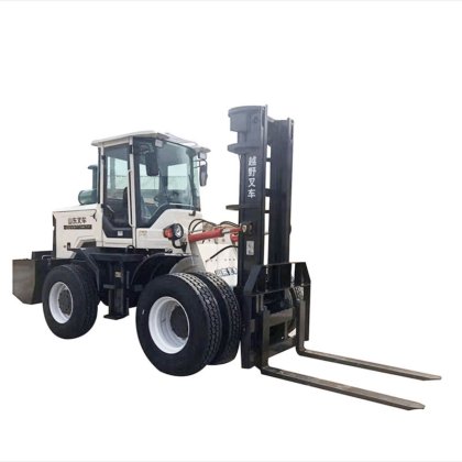 中国のサプライヤ油圧 3 ~ 5 トンのラフテレインフォークリフト販売