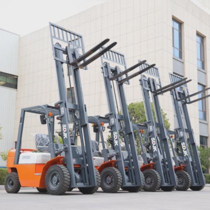 ホットセリングポータブルディーゼルフォークリフト 3 トン高効率新型 フォークリフト 5