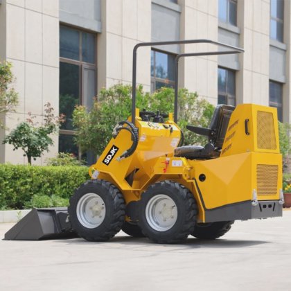 農業用建設用ミニスキッドステアローダ CE EPA エンジンディーゼル ホイールミニローダの販売には、ミニスキッドステアローダが安価です