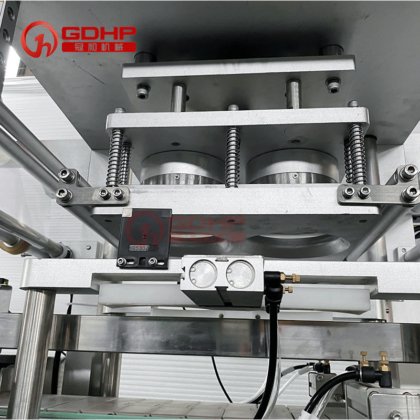 大瓶口铝箔塑料卷膜封口机