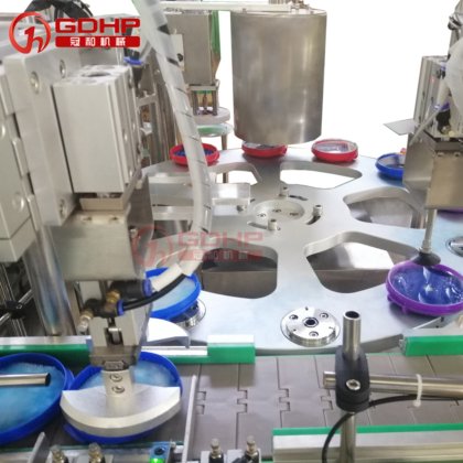 颜料灌装旋盖一体机