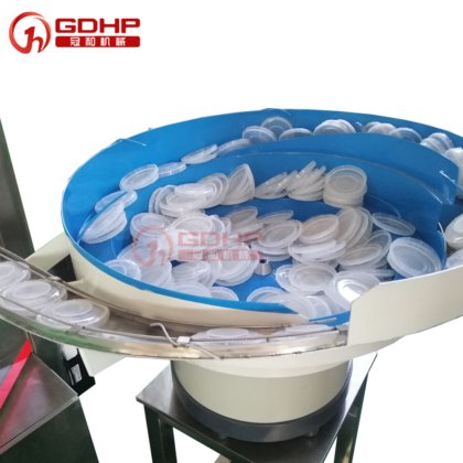 颜料灌装旋盖一体机