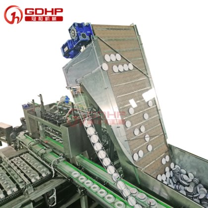 膏霜灌装卷膜封口旋盖贴标生产线设备