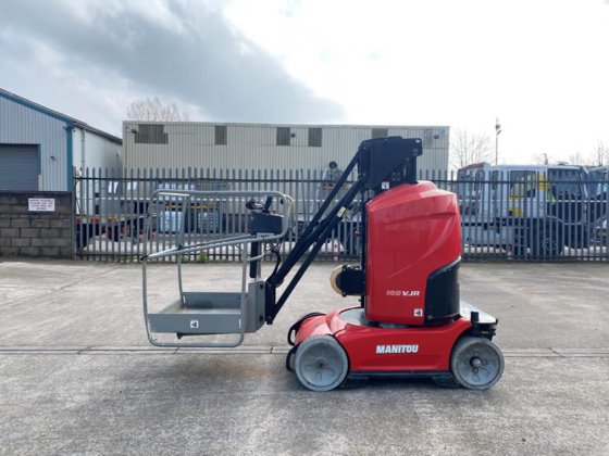 2017 MANITOU M100VJR