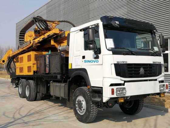 全液压卡车式水井钻探设备 132kw 柴油发动机动力