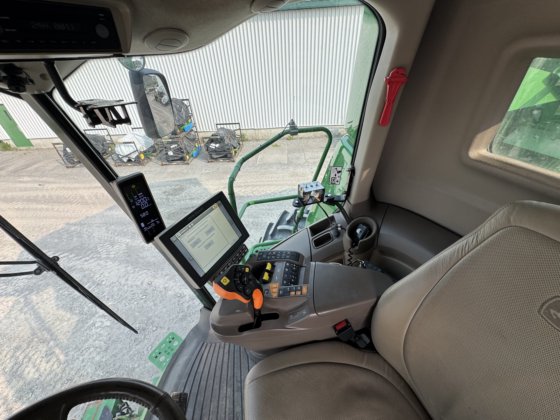 John Deere S780