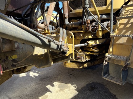 2011 Caterpillar 735B