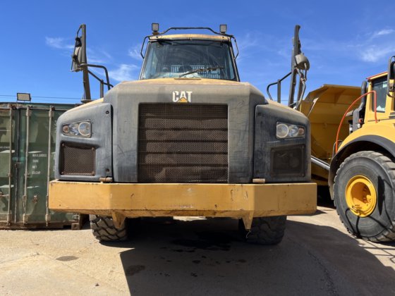 2011 Caterpillar 735B
