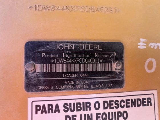 2015 John Deere 844K