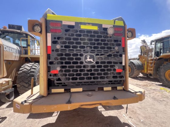 2015 John Deere 844K