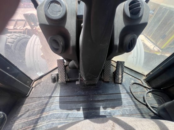 2015 John Deere 844K