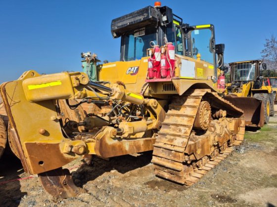 2021 Caterpillar D8T