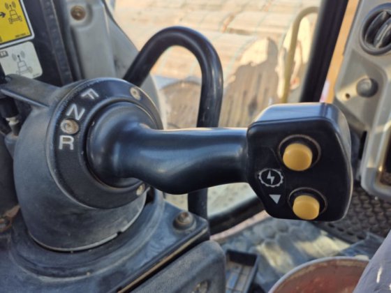 2021 Caterpillar D8T