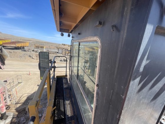 2013 Caterpillar 6040FS