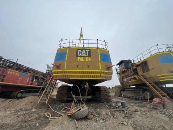 2013 Caterpillar 6040FS