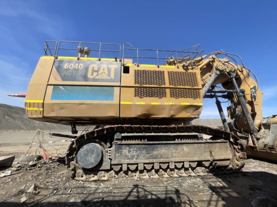 2013 Caterpillar 6040FS