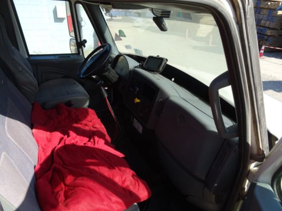 2015 INTERNATIONAL 4300