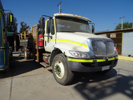 2015 INTERNATIONAL 4300