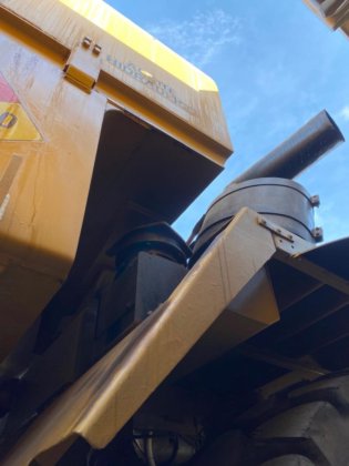 2001 Caterpillar 777D