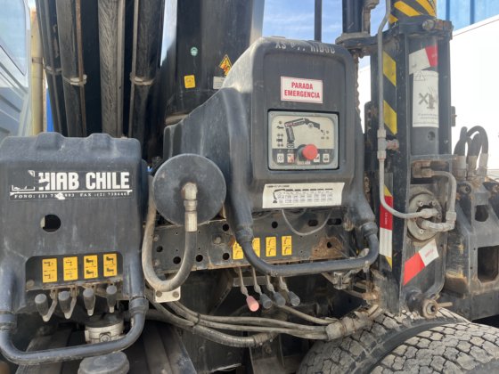 2015 INTERNATIONAL 7600 8X4