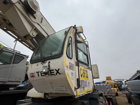 2011 Terex RT230