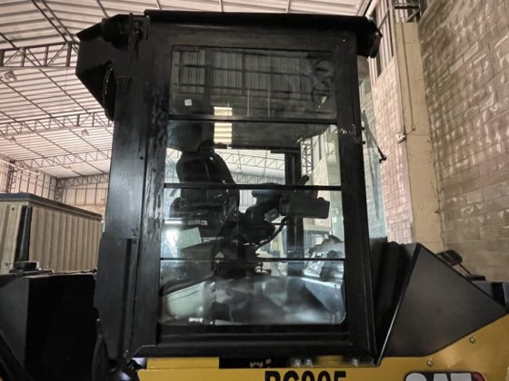 2023 Caterpillar CB7