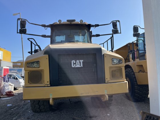 2019 Caterpillar 745