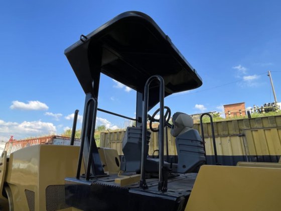 2011 Caterpillar CB534D