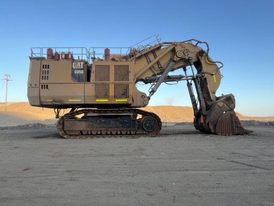 2016 Caterpillar 6050FS