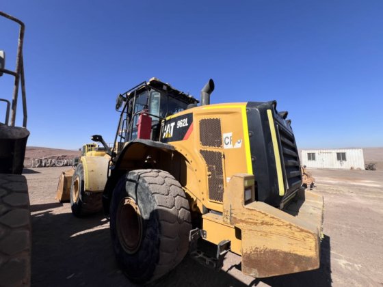 2018 Caterpillar 962L