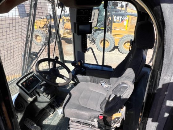 2018 Caterpillar 962L