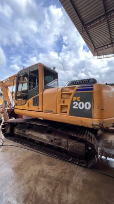 2010 Komatsu PC200