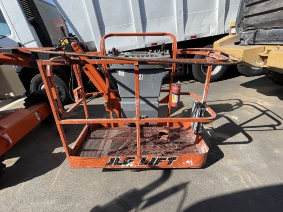 2014 JLG 340AJ