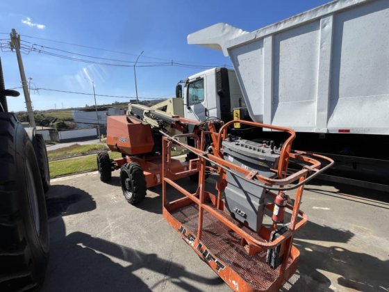 2014 JLG 340AJ