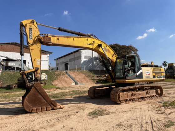 2009 JCB JS330LC