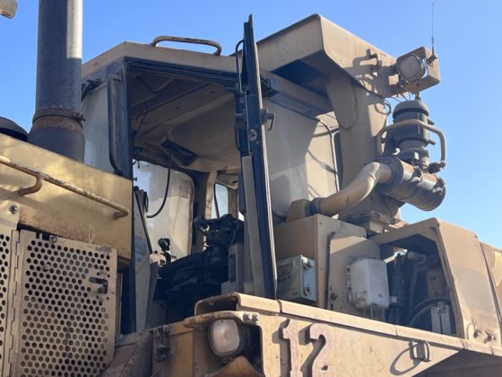 Trator de esteira 2004