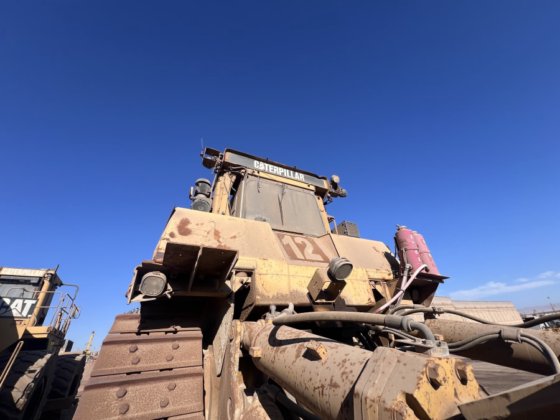 Trator de esteira 2004