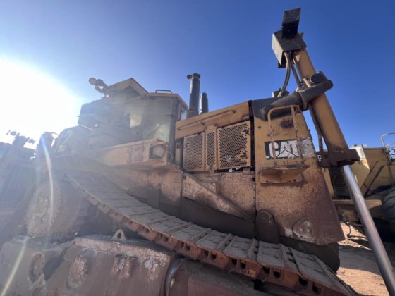 Trator de esteira 2004