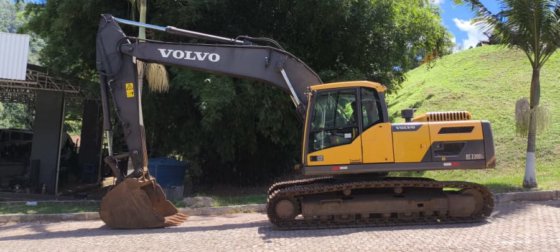 2022 Volvo EC220DL