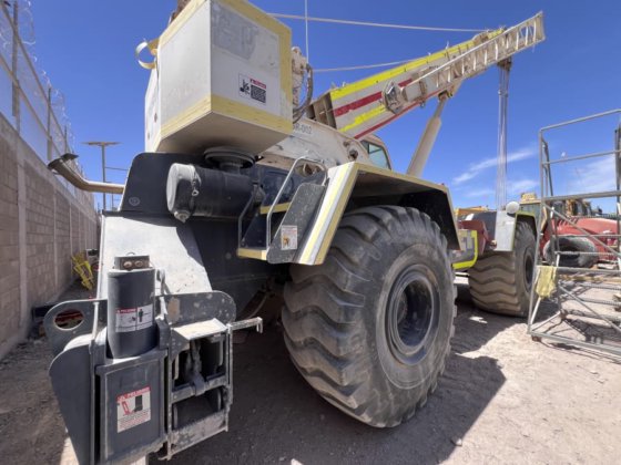 2012 Terex RT670-1