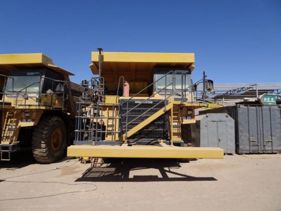 2011 Komatsu HD605-7EO