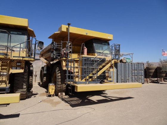 2011 Komatsu HD605-7EO