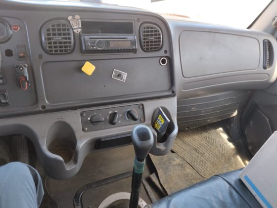 2013 Freightliner M2 106