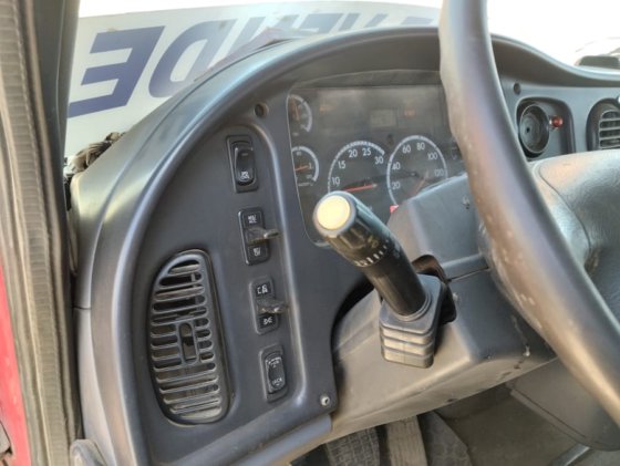 2013 Freightliner M2 106