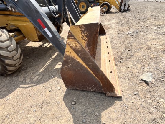 2020 John Deere 310SL