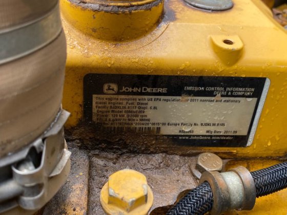 2011 John Deere 200D