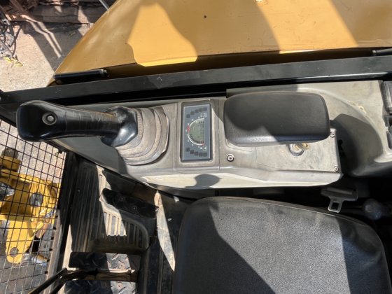 2014 Caterpillar 302.7D