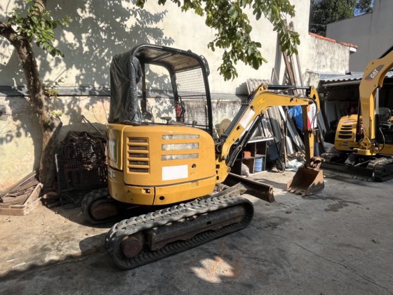 2014 Caterpillar 302.7D